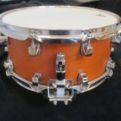 Yamaha Concert Snare Drum, 14 X 6.5, Amber Stain, 10 Lugs