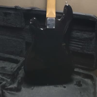 Squier Precision Bass with Rosewood Fretboard 1991 - 2008 - Black image 4