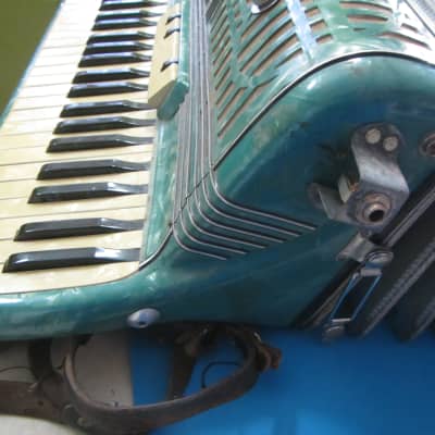 Titano Accordion model 546 - Green/Blue Pearloid image 6