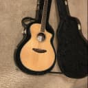 Breedlove AC25 / SR PLUS concert acoustic electric guitar  2006 excellent condition with original hard case