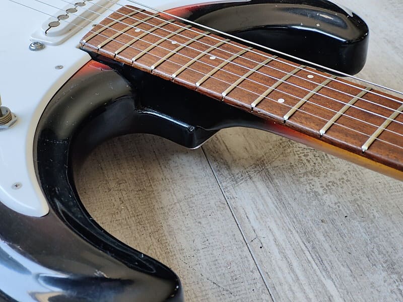 1960s Guyatone LG-150T Electric Guitar