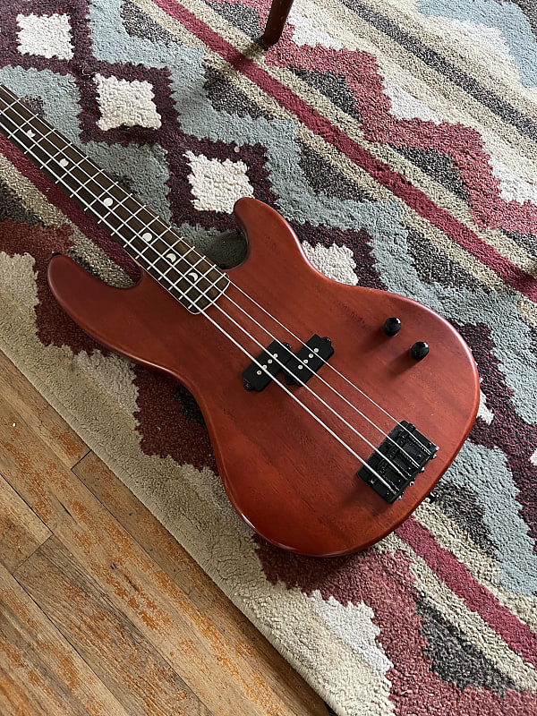 Luna Bass Guitar Reverb