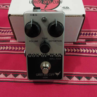 Wren and Cuff Box of War civil war muff fuzz pedal