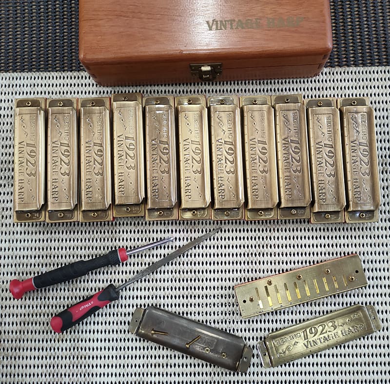 Hering vintage deals 1923 harmonica