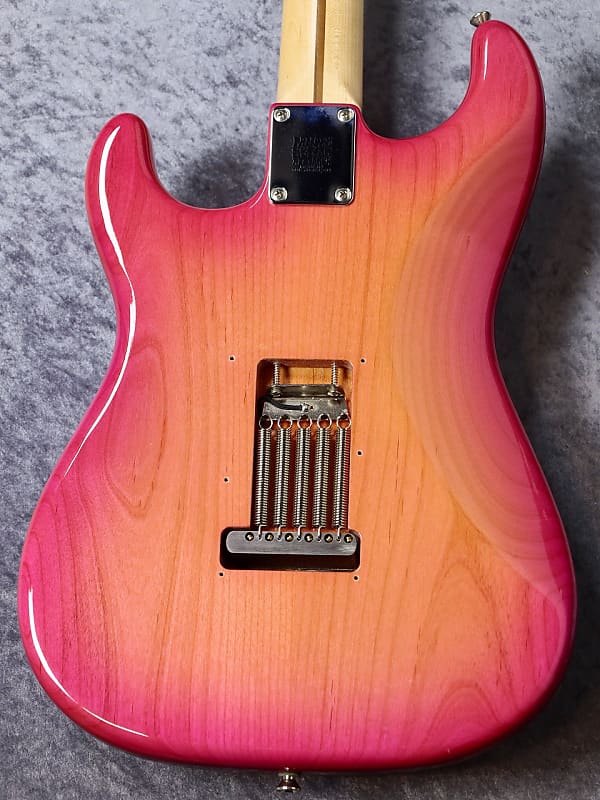 Freedom Custom Guitar Research O.S Retrospective ST FT Lacquer ~Pink  Gradation~ 2019 [3.46㎏]