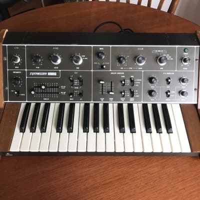 Korg 770