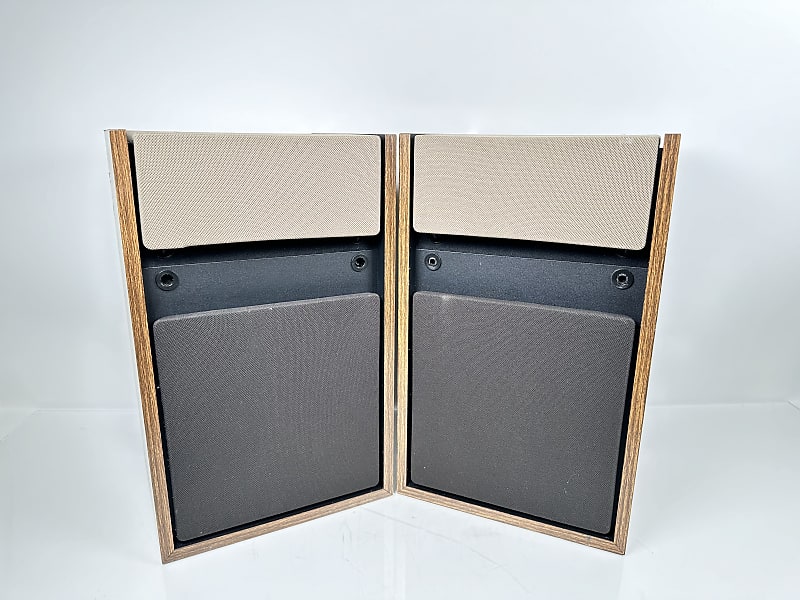 Bose 301 Series II Main / Stereo Speakers  			