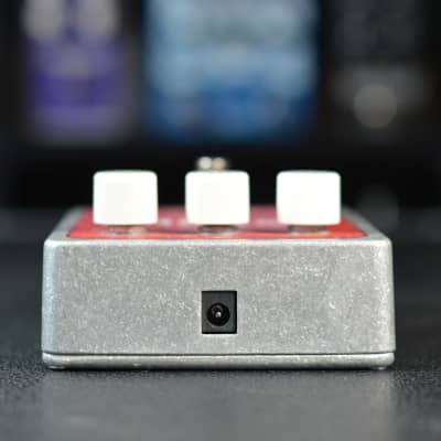 Electro-Harmonix Micro POG Polyphonic Octave Generator 2007 - Present - Red / Gray image 4
