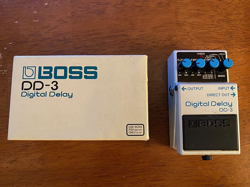 Boss DD3(b) Digital Delay 2001 White Reverb