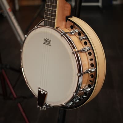 Pilgrim VPUB6 Performer Resonator Ukulele Banjo Natural image 4