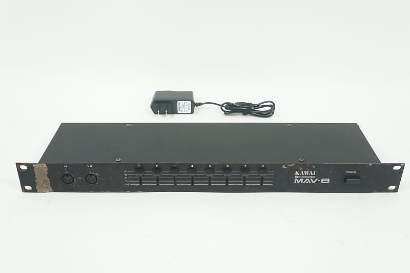 KAWAI MAV-8　MIDI PATCHBAY　【動作品】 KAWAI MAV-8 MIDI Patchbay 8 outputs 4 inputs Splitter Rack