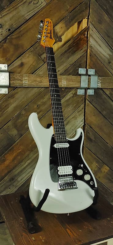 Ibanez Road Star II RG120 1986 - Pearl white | Reverb