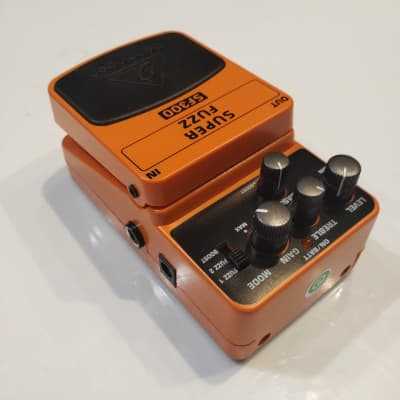 Behringer SF300 Super Fuzz Pedal 2010s - Standard image 7