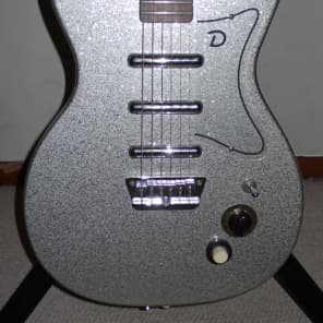 Danelectro 56-U3 Three Pickup Single Cutaway Electric Guitar