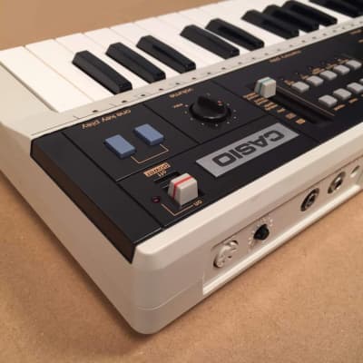 Casio MT-70 Casiotone 49-Key Synthesizer | Reverb