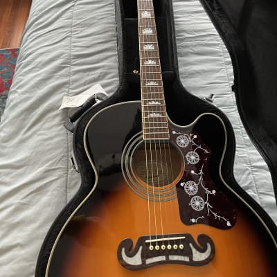 Epiphone by Gibson. EJ 200CE/VS Acoustic Electric Guitar. Vintage