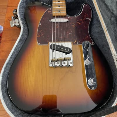 Fender Telecaster 2011 Special Edition Three Tone Sunburst image 6