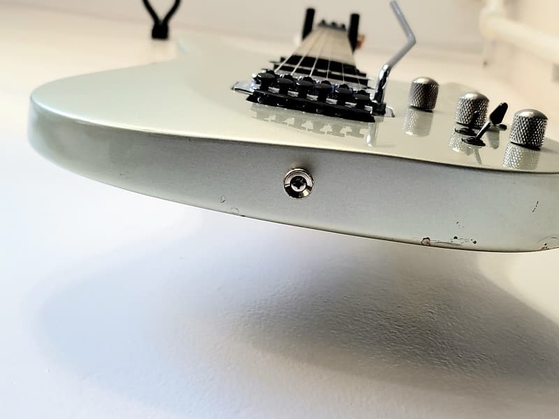 FERNANDES FGZ シルバー エレキギター Fernandes FGZ-1C Electric Guitar Electric guitar Fernandes