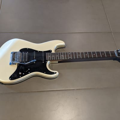 Rare Fender Stratocaster MIJ 1985 - 1987 Frost White with type III nut locking system. for sale