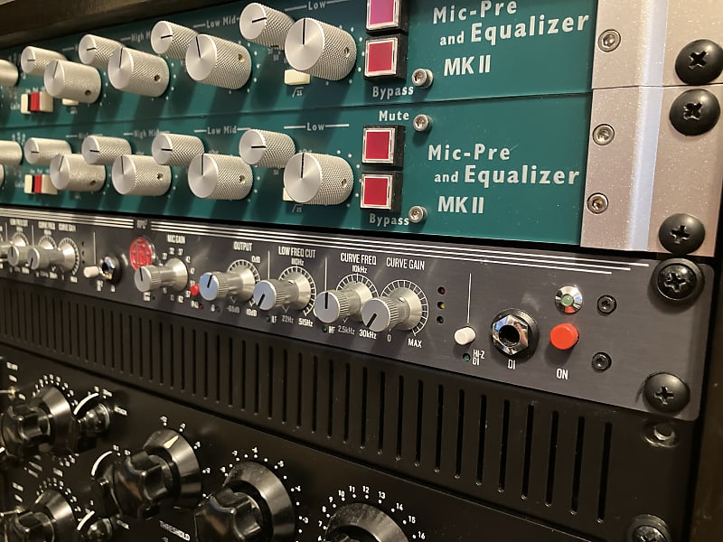 AEA RPQ2 2-Channel Ribbon Mic Preamp with CurveShaper and DI