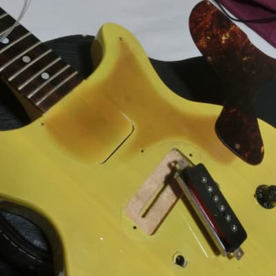 Burny FTV-80 electric guitar, les paul Jr TV yellow. Japan vintage
