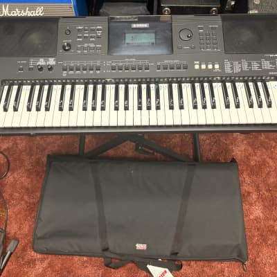Yamaha PSR-E453 61-Key Portable Keyboard 2010s - Black