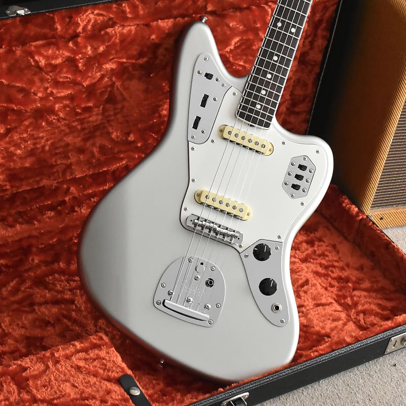 AS NEW 2023 Fender Japan FSR Traditional II 60’s Jaguar Inca Silver  w/Matching Headstock & US P/Us, MIJ, Offset, Shop Order