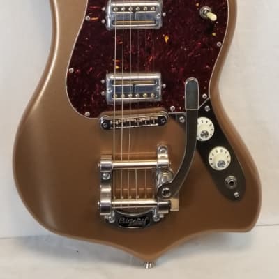 Fender PU2 Maverick Dorado Limited Edition, Firemist Gold, Bigsby Vibrato, W/HSC image 10