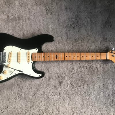 Marlin 80s *RARE* Stratocaster (“Slammer” ) - BLACKY image 2