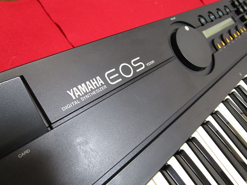 Yamaha YS200 FM Synthesizer