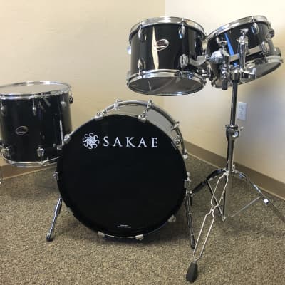 New! Sakae Drums Almighty Birch 22x18 Kick Drum & 16x14 Floor Tom ...