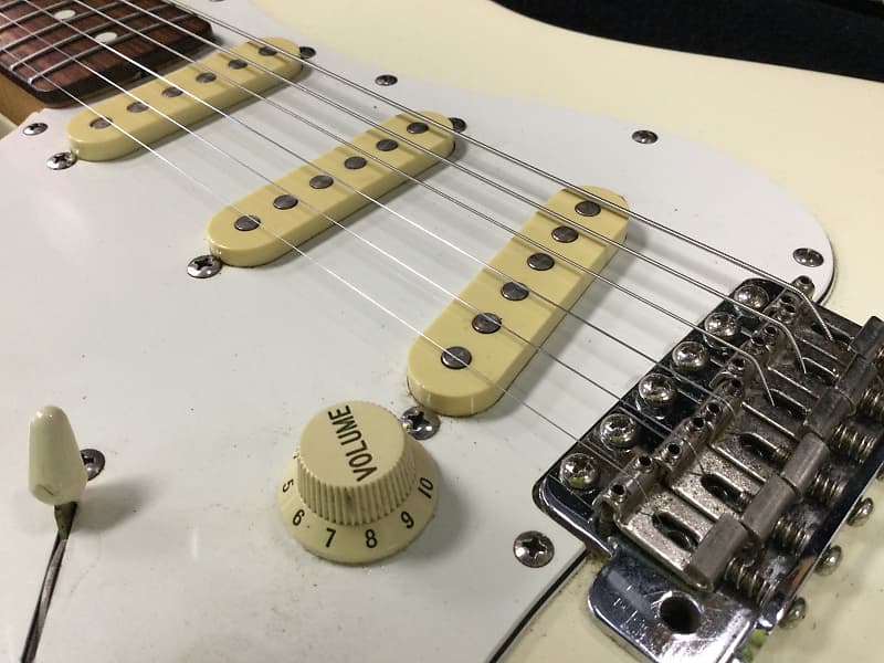 Fender Stratocaster Left Handed Olympic White Electric