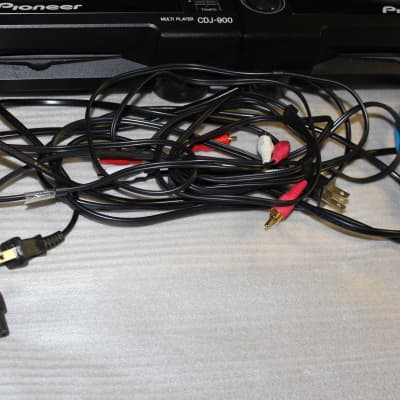 (2) Pioneer CDJ 900 Multiplayer (USB, CD, link) with Power Cords and RCA cords image 2