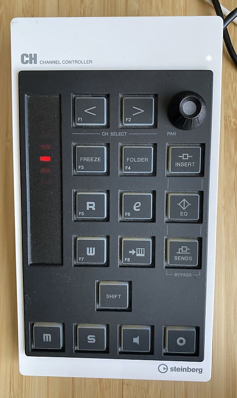 Steinberg CMC-CH - USB Channel Controller for Cubase and CMC-CH