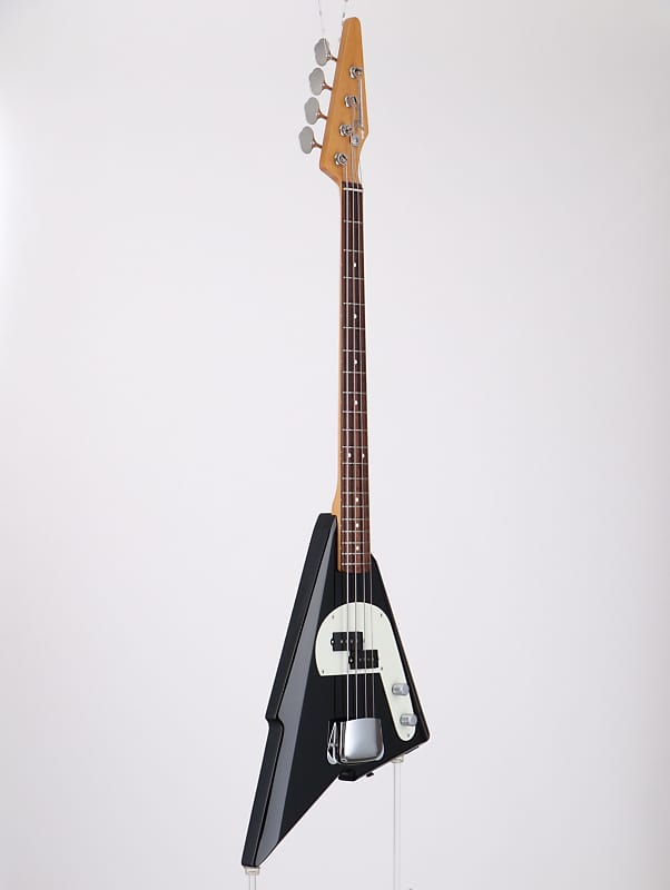 Fender Japan resurrects the Squier Katana for Hama Okamoto's