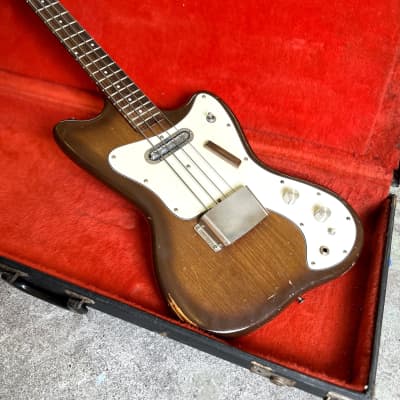 Silvertone  1442 Bass guitar 1960’s original vintage USA image 2