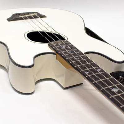 Kramer Ferrington Acoustic-Electric Bass Guitar with Case - White image 8