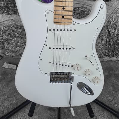 Fender Player Series Stratocaster - Polar White image 2