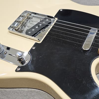 Fender Classic Player Baja Telecaster 2007 - 2018 - Blonde image 3