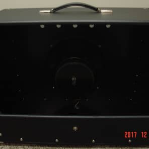 Tone King Tone King 1 x 12" open back cabinet - great sound light weight Black with Black Grillcloth image 4