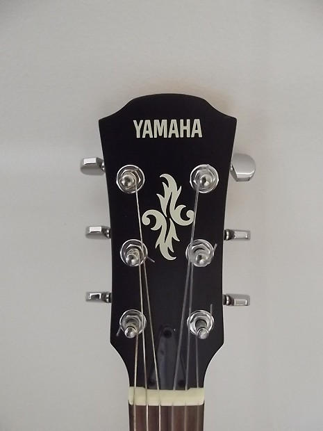 YAMAHA APXT-1N Cut Out Acoustic / Electric Guitar / Soft Case / RARE