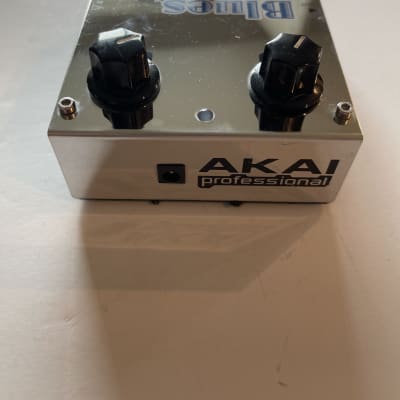 Akai Professional Blues Overdrive Analog Custom Shop Guitar Effect Pedal + Box image 3
