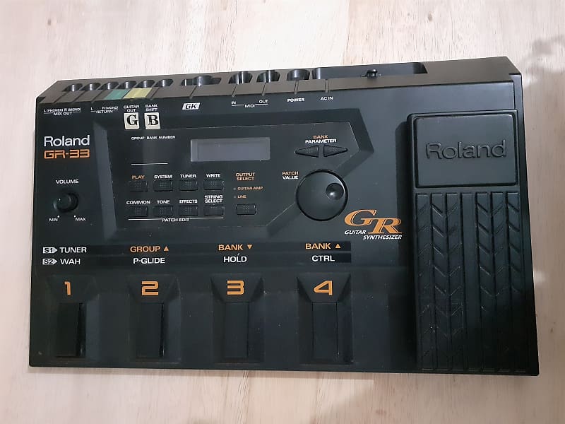 Roland GR-33 Guitar Synthesizer | Reverb