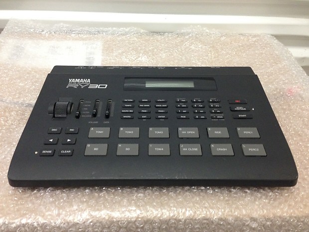 Yamaha RY30 RY-30 Rhythm Programmer Drum Machine w/ Power