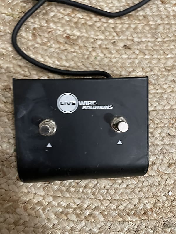 livewire GuitarStyle Dual Latching Footswitch Reverb