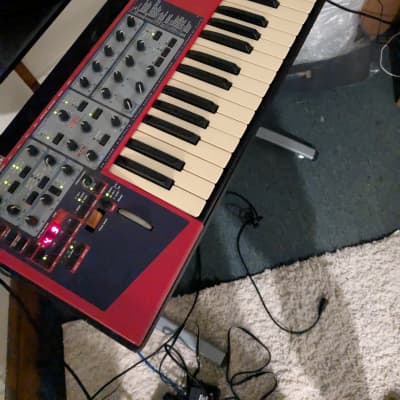 Nord Lead 2X 49-Key 20-Voice Polyphonic Synthesizer 2003 - 2013 - Red