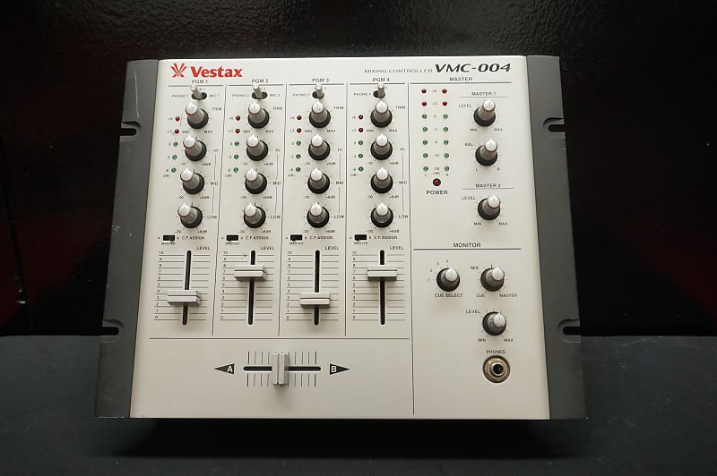 Vestax VMC-004 ミキサー VESTAX VMC-004 | Strumenti Musicali .net
