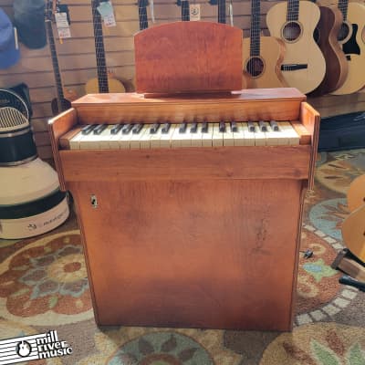 Estey Mini Reed Organ Vintage 1960s Brattleboro, VT Used image 3