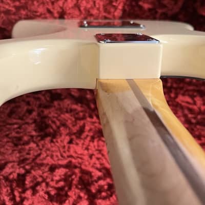 2015 Fender Artist Series Yngwie Malmsteen Stratocaster, Non-Scalloped image 5