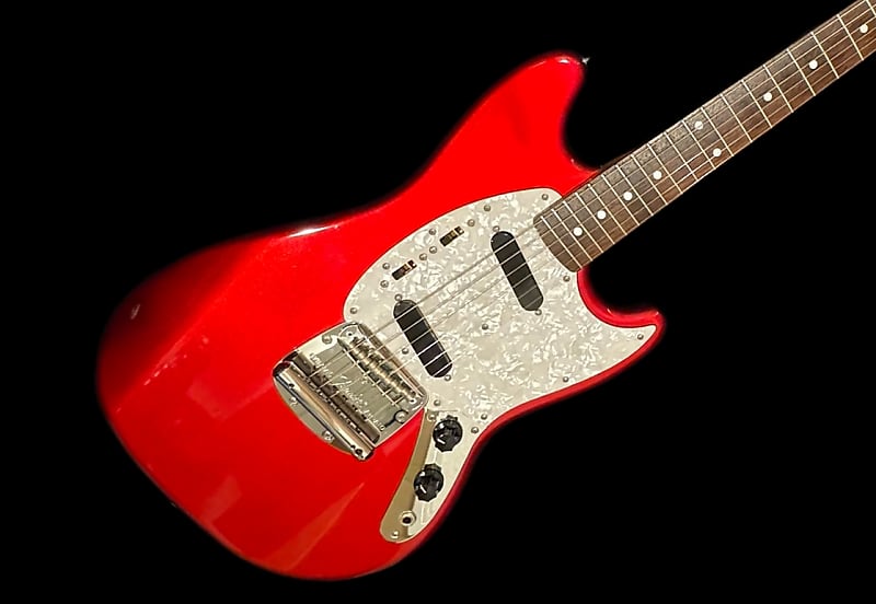 Fender Mustang　MG69MH Fender Japan MG69/MH Mustang Candy Apple Red Guitar | eBay